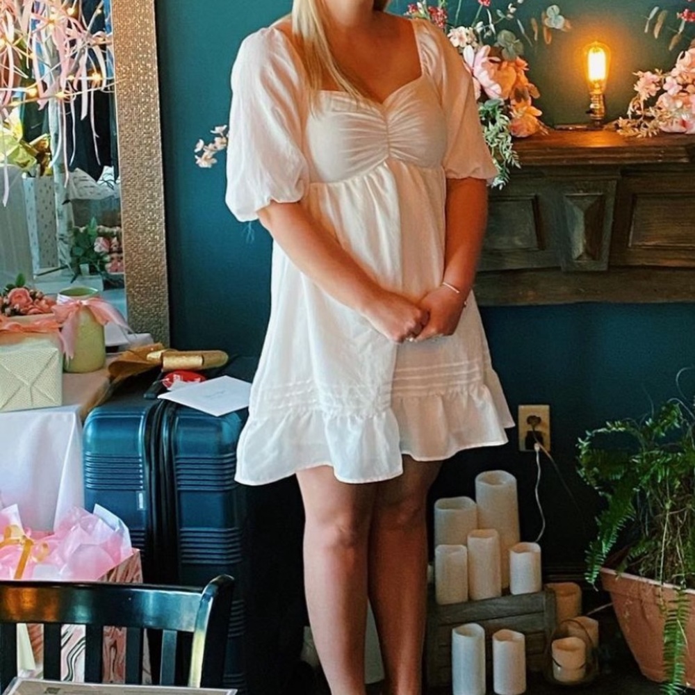 White Puff Sleeve mini dress